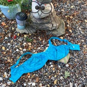 40G Wacoal Lined Bra in Aqua Blue w Lacy Floral Overlay Underwire & Wide Straps